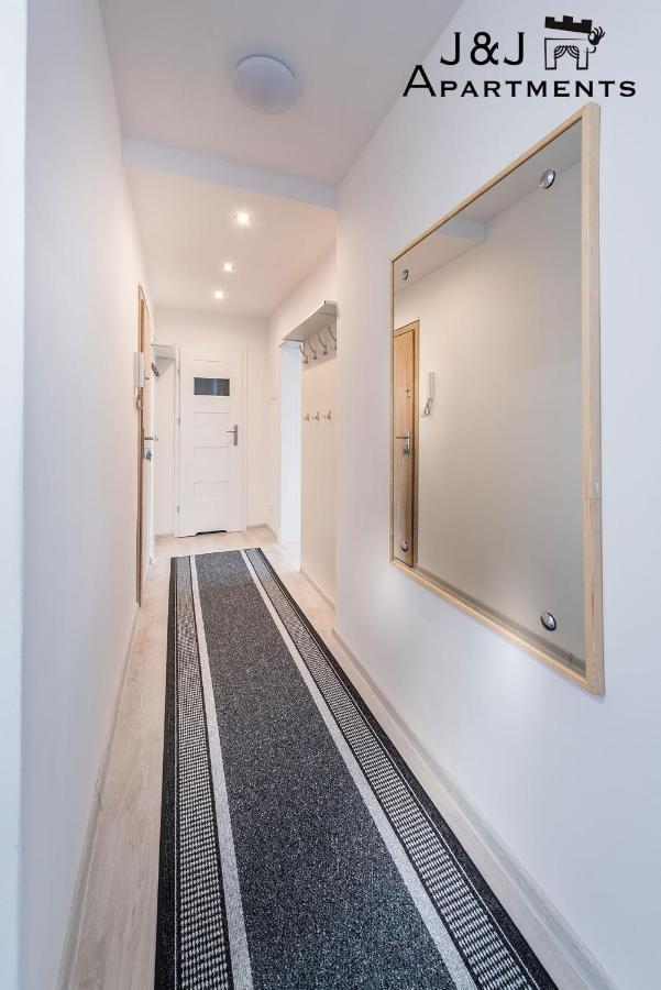 J&J Apartments Lazienna 30 - 12 Торунь Экстерьер фото