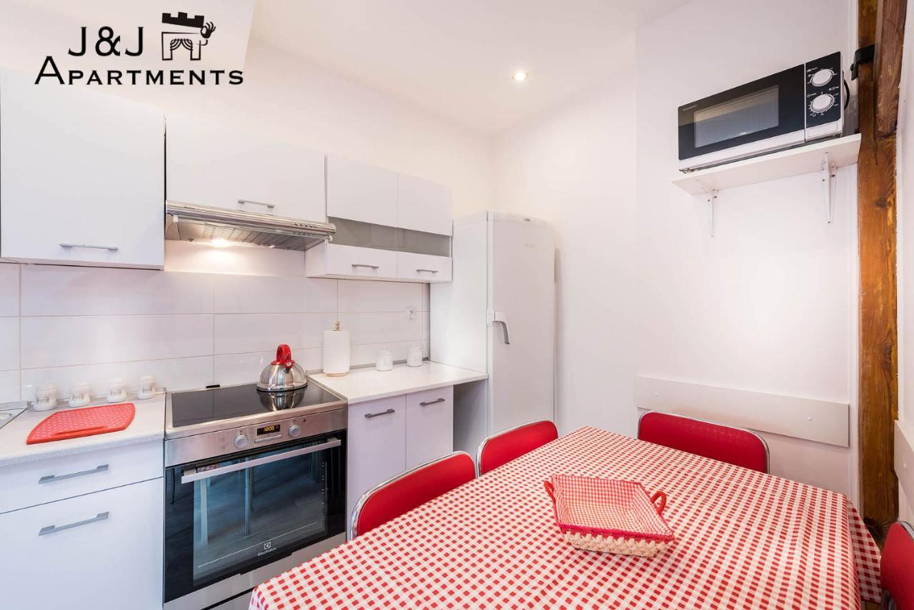 J&J Apartments Lazienna 30 - 12 Торунь Экстерьер фото